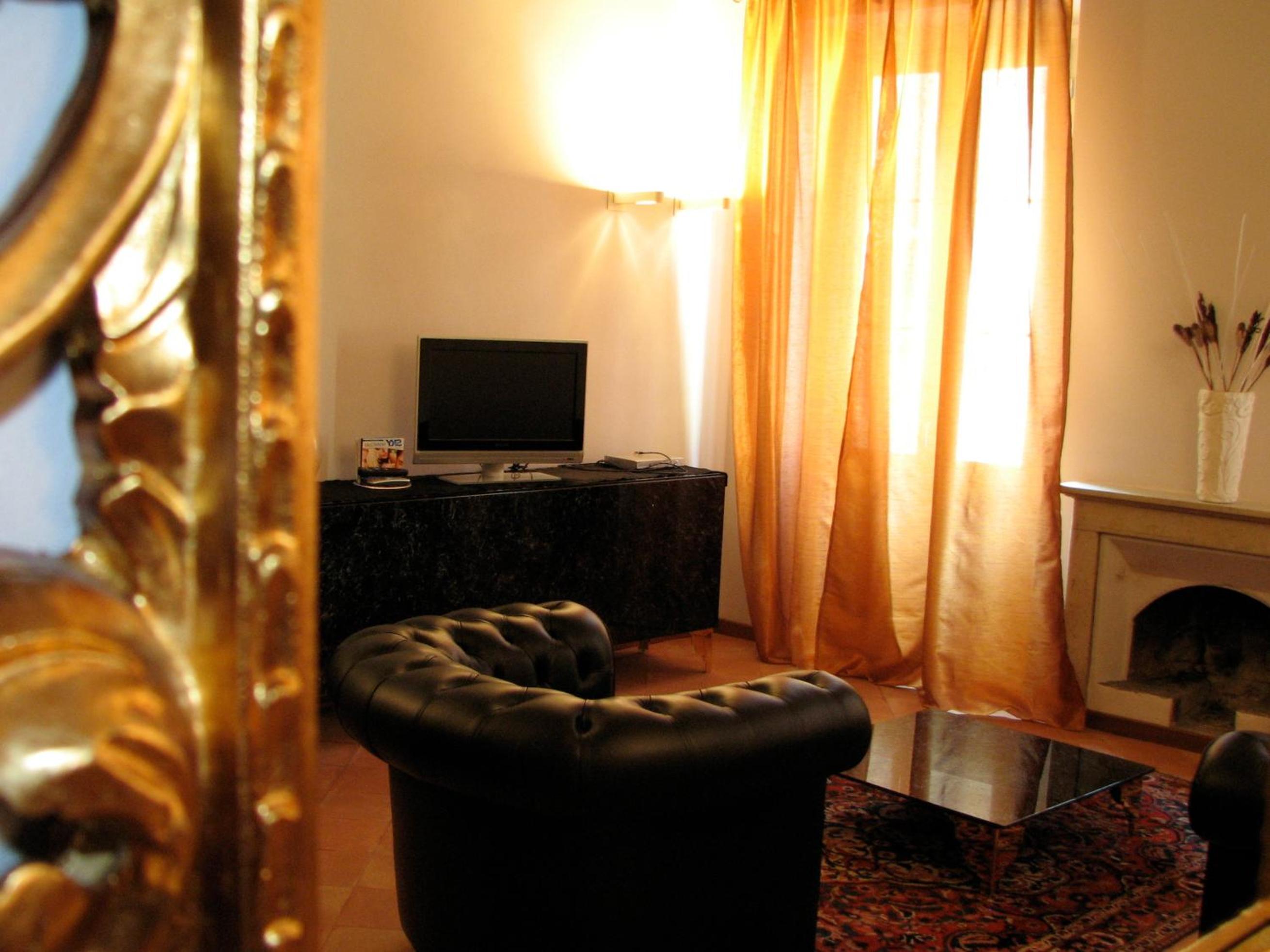 Parizzi Suites&Studio Restaurant 2