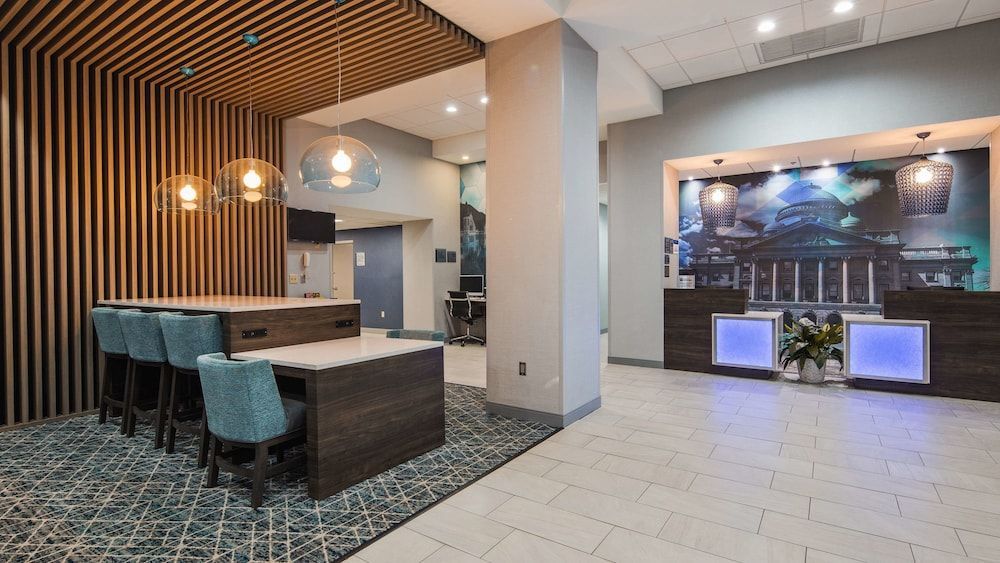 Best Western Plus Wilkes Barre-Scranton Airport Hotel 2