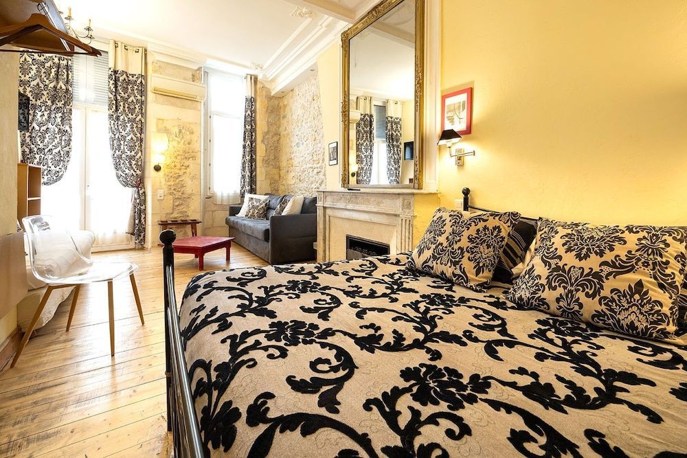 Hotel de La Paix 2