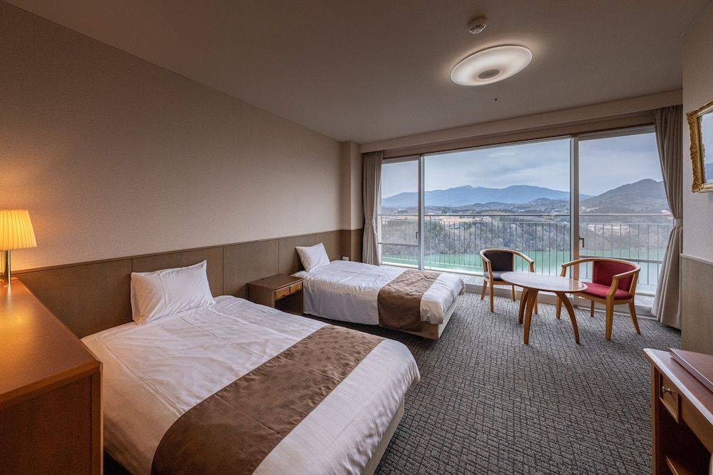 Enakyo Onsen Hotel Yuzuriha 2