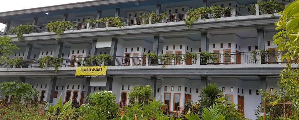 Kasuwari Hotel 1