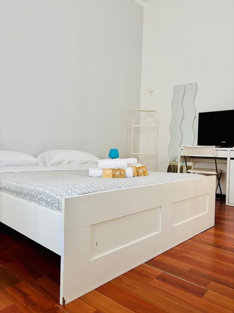 Castelnuovo Rooms #Politeama 1