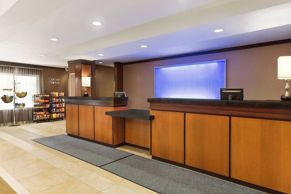 Fairfield Inn & Suites by Marriott Weirton 2