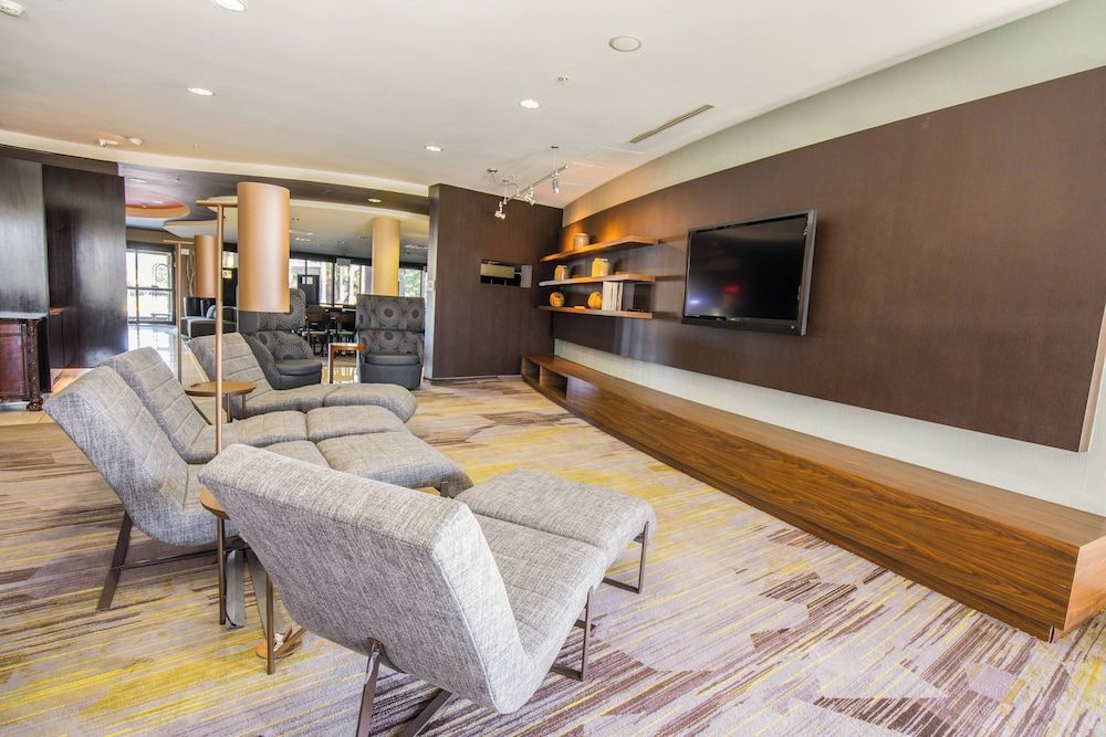 Courtyard by Marriott Merced 2