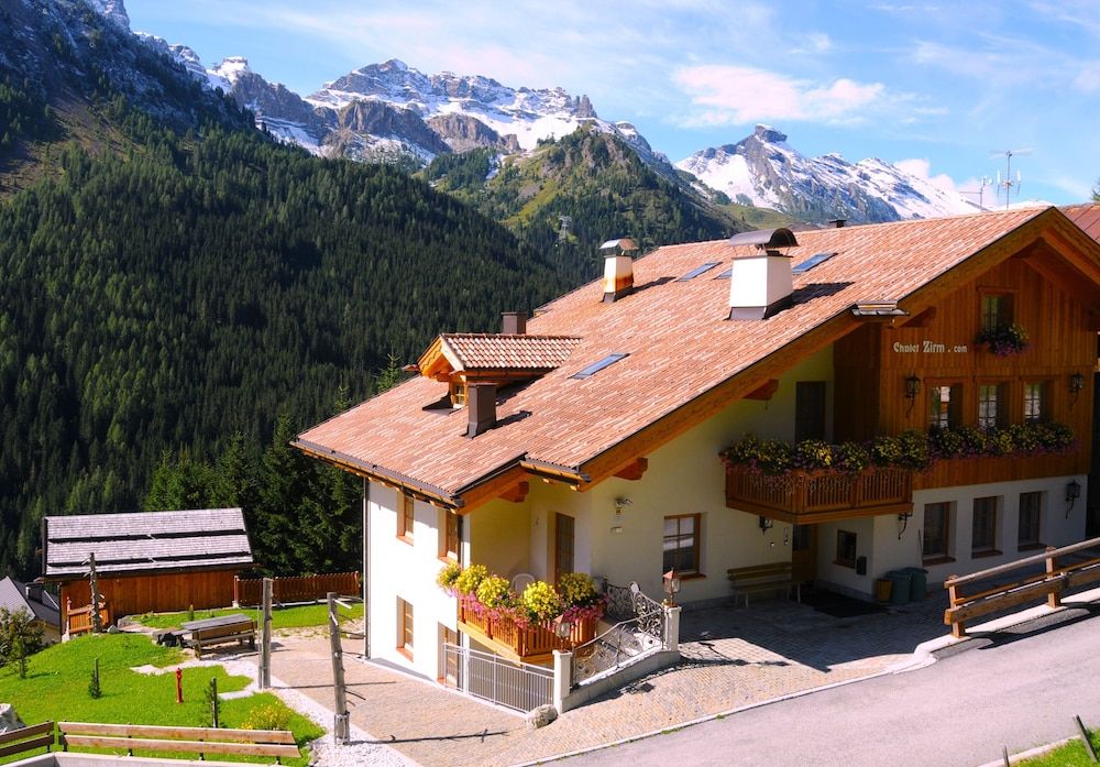 Design Chalet Zirm - Check-in at Olympia Hotel 1