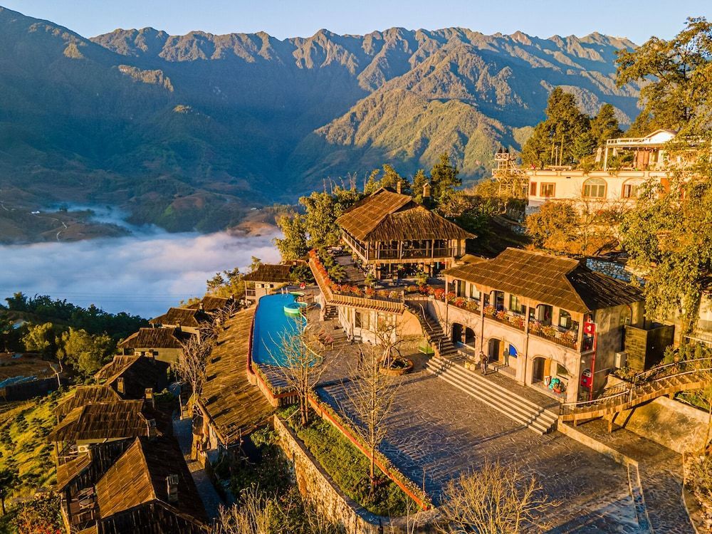 The Mong Village Resort & Spa 1
