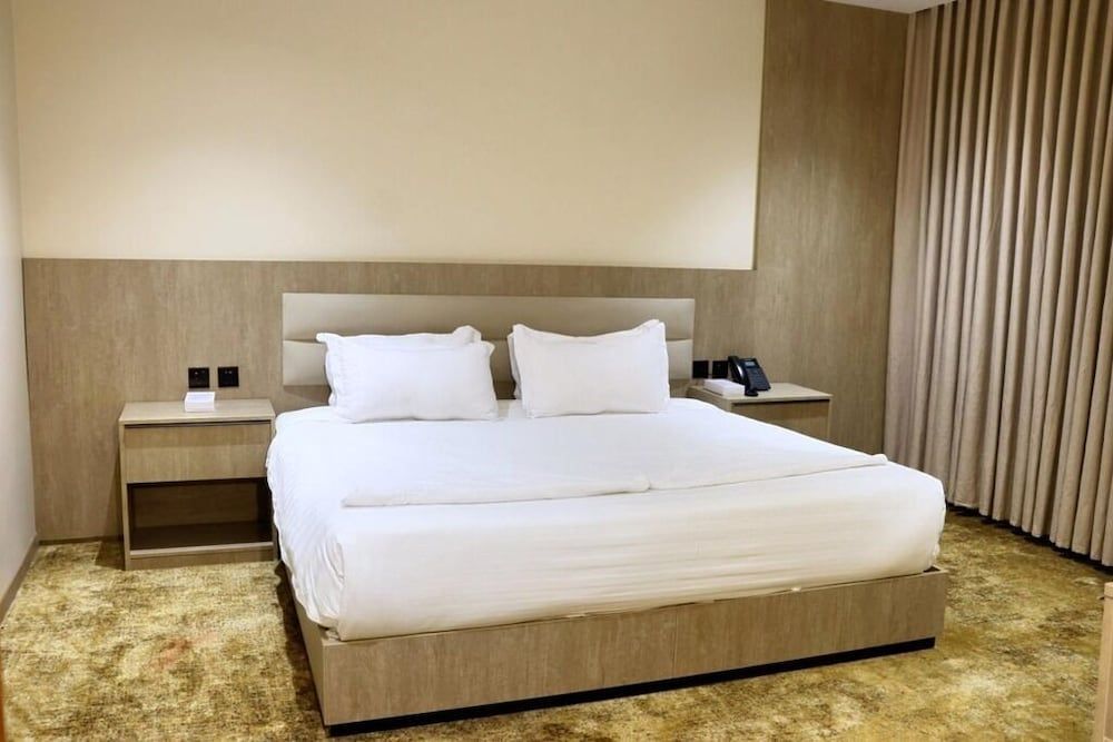 Nasamat Silver Hotel 2