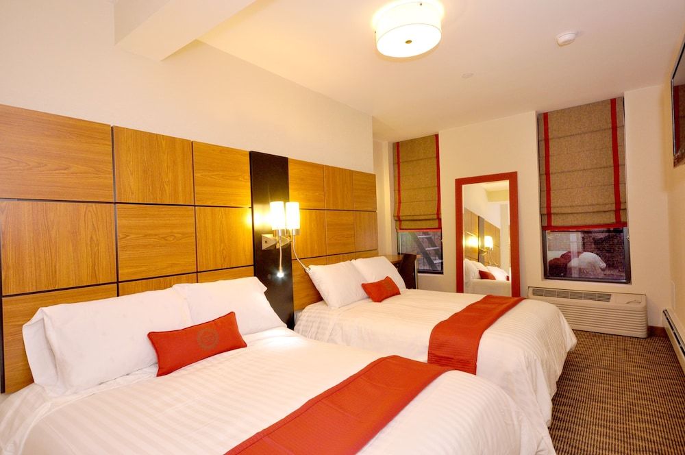 Hotel Five44 2