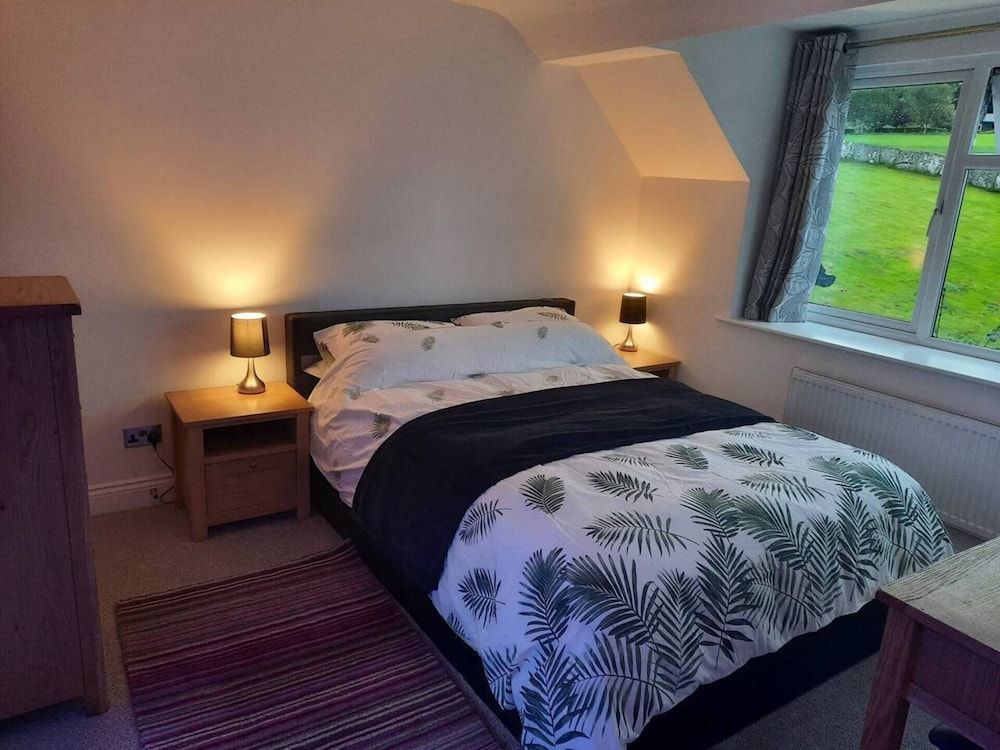 3 Bed Barn - Sleeps up to 6 - Parking - Wifi 1