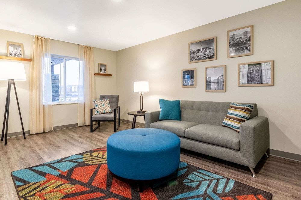 WoodSpring Suites Indianapolis Airport South 2
