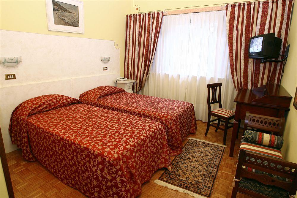 Ai Ronchi Motor Hotel Brescia 2