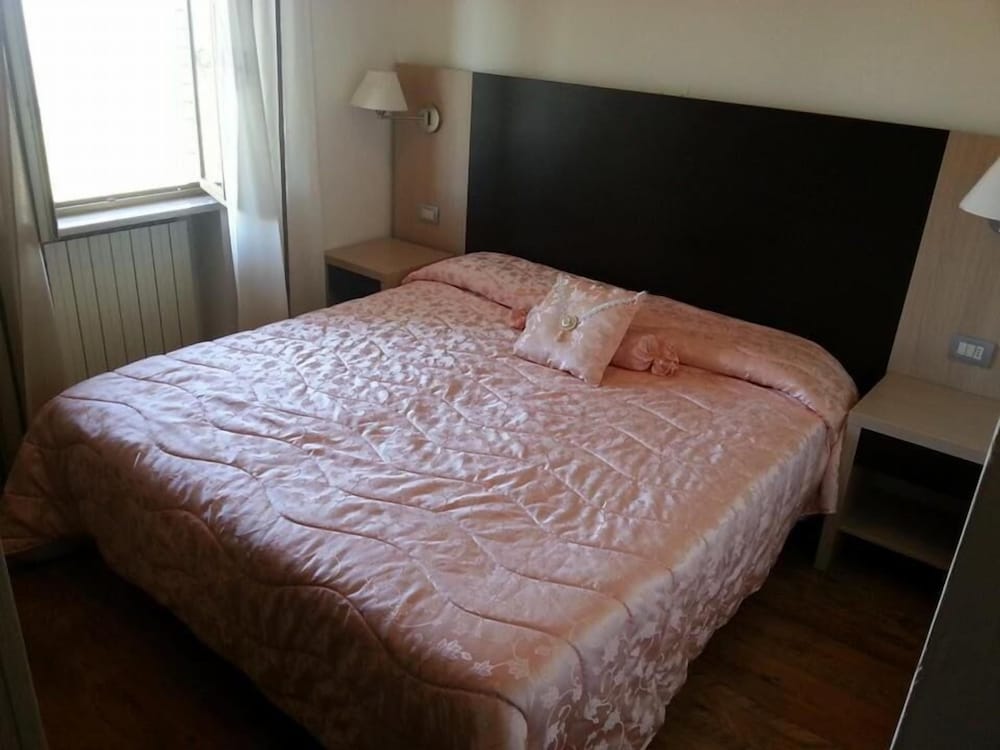 Hotel Garibaldi 2