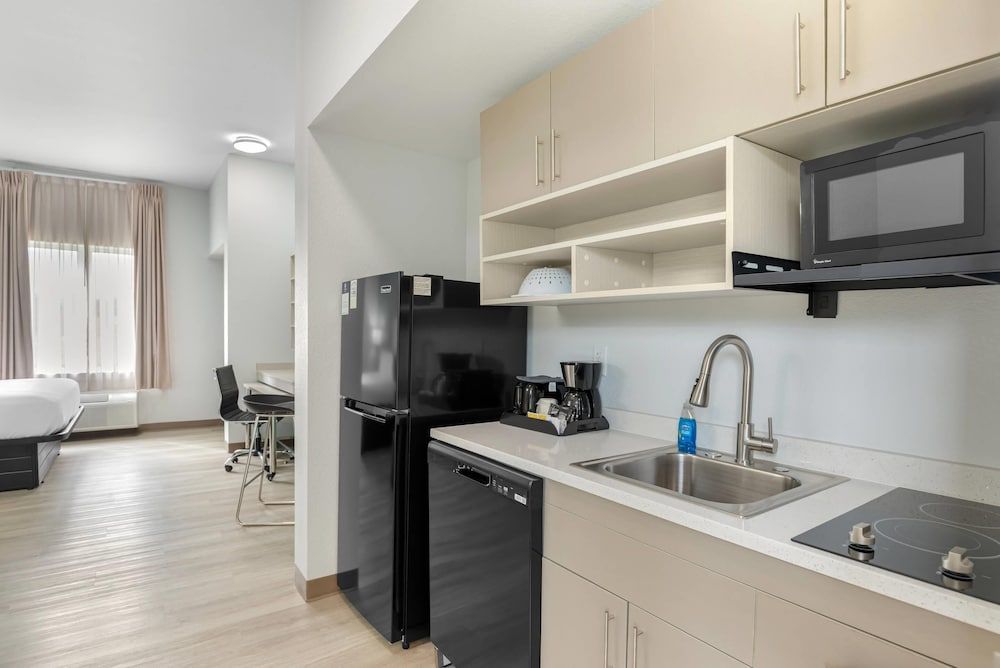 MainStay Suites Chesapeake - Greenbrier 1