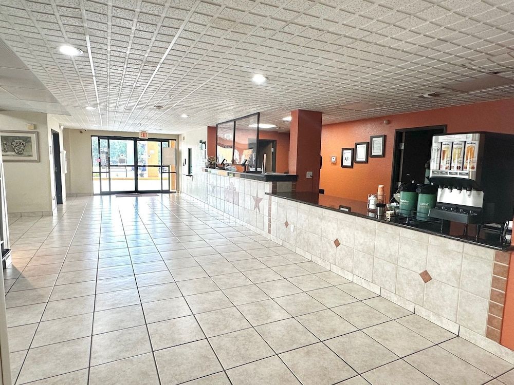 Quality Suites San Antonio Brooks City Base 2