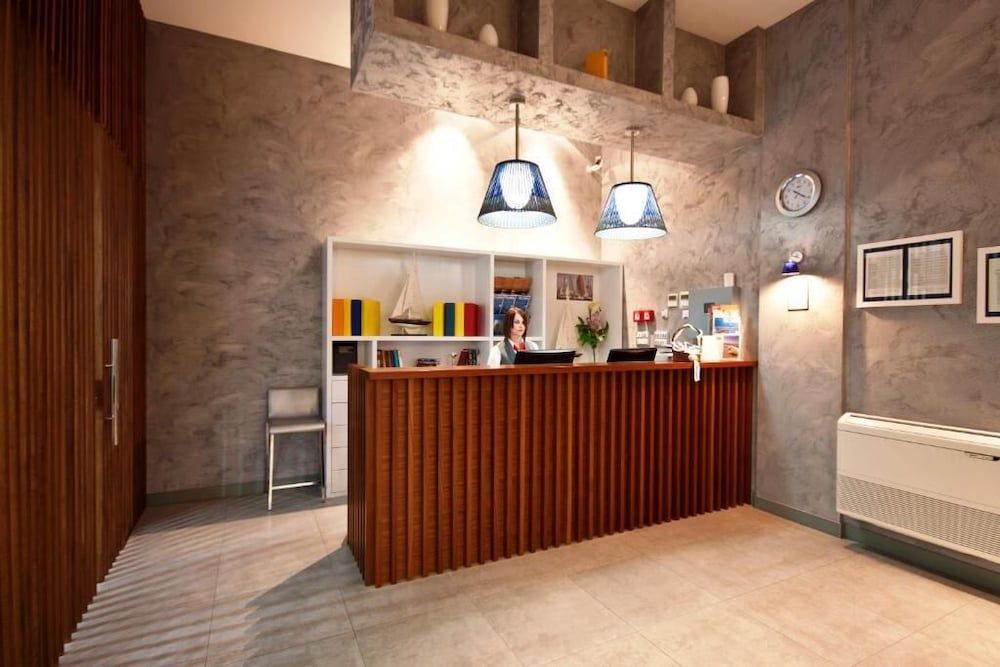 Hotel IN 1