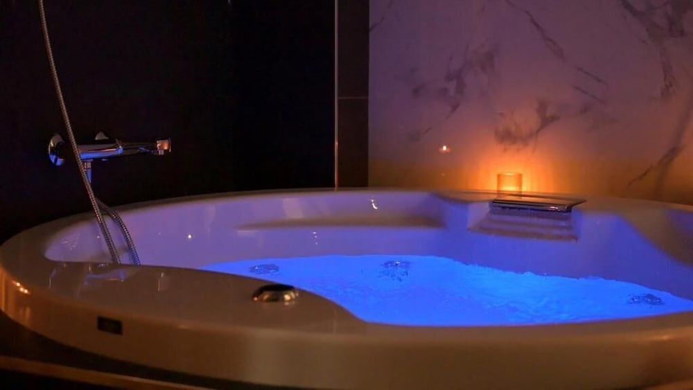 Palace Eight Suites & Spa 2