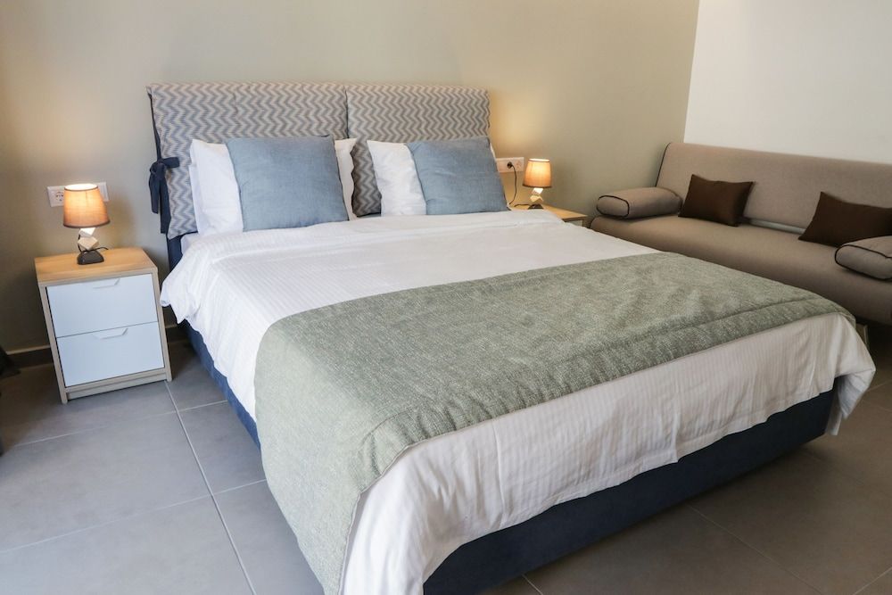 V36 Suites 2