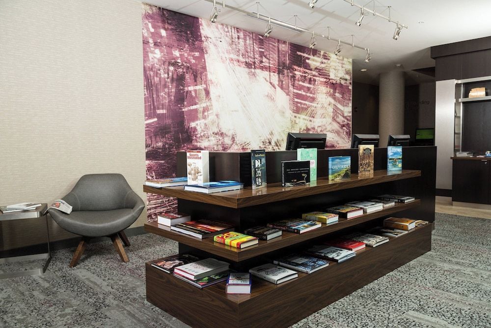 Courtyard by Marriott Morgantown 2