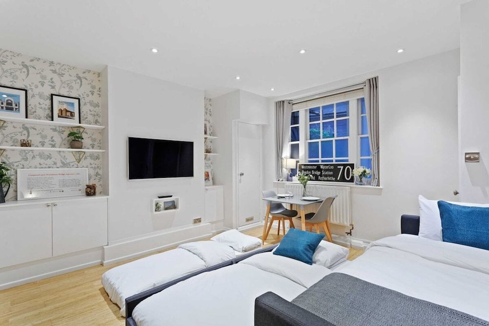 Trendy 1 Bedroom Apartment in the Heart of London 1