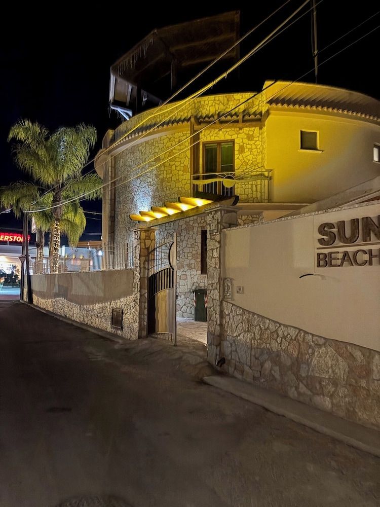 Sun Tower beach apartment 1