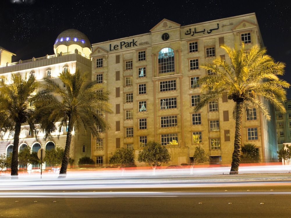 Le Park Hotel 1