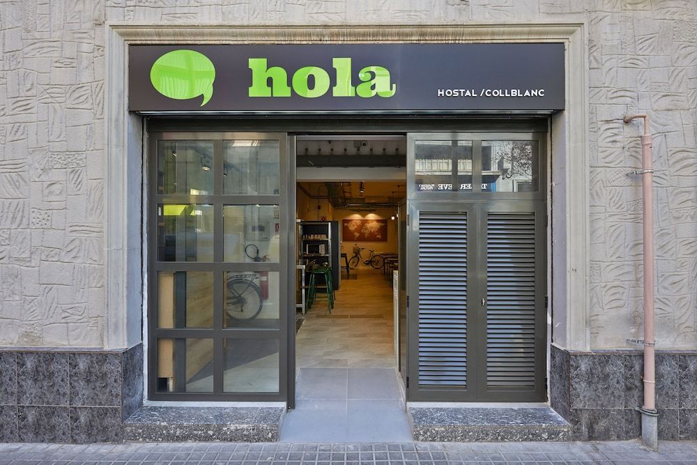 Hola Hostal Collblanc 1