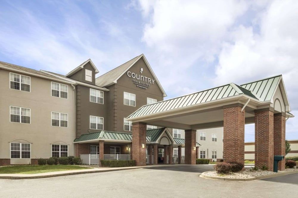 Country Inn & Suites by Radisson, Louisville South, KY 1
