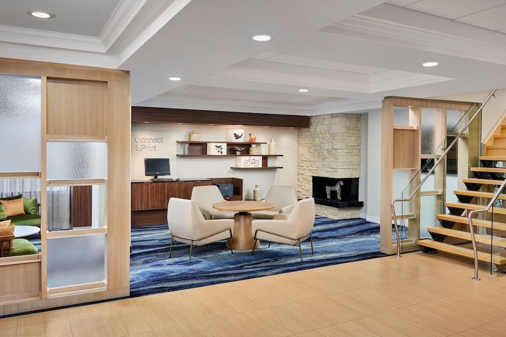 Fairfield Inn & Suites by Marriott Ottawa Kanata 2
