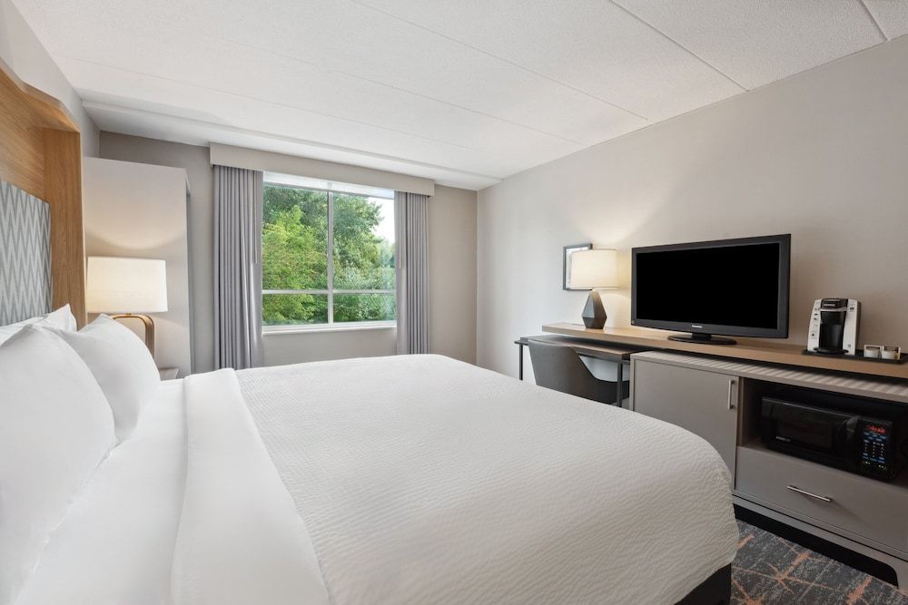 Holiday Inn PORTSMOUTH by IHG 2