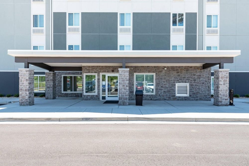 WoodSpring Suites Buford near Mall of Georgia-Lake Lanier 1