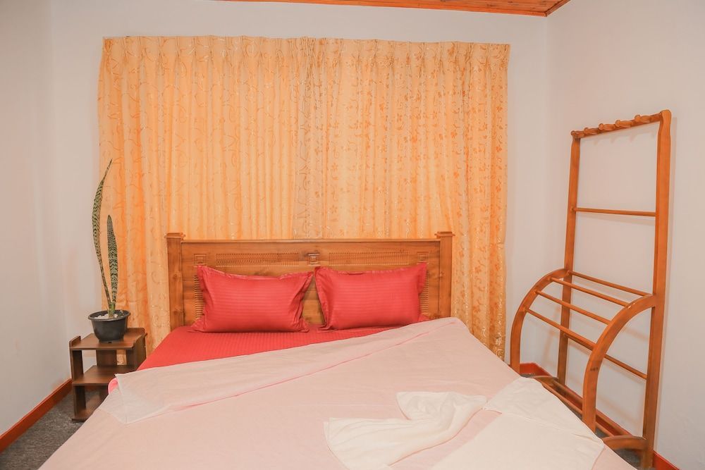 Royal Guest Inn 1