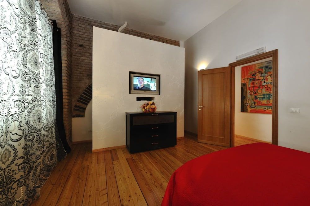 Caesar's Rooms 2