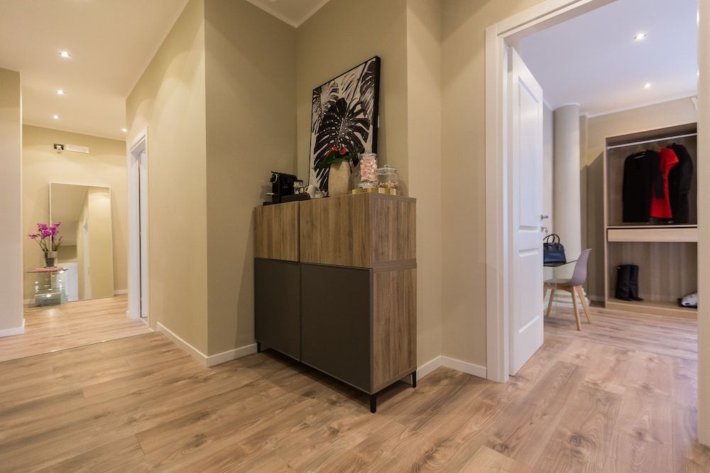 126 Gracchi Suites 2