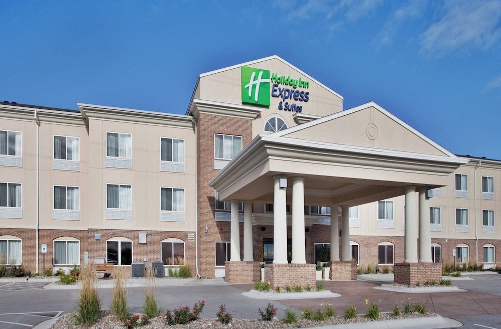 Holiday Inn Express & Suites CHERRY HILLS by IHG 1