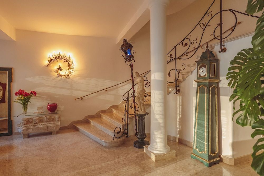 Hotel Poseidon 2