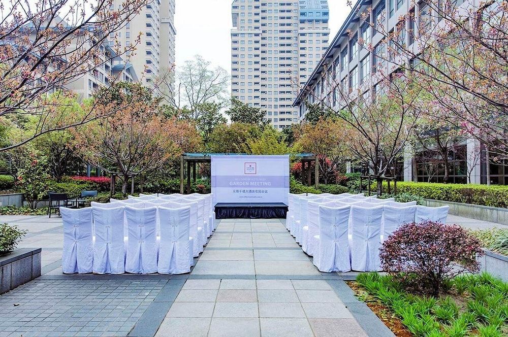 Millennium Hotel Wuxi 1