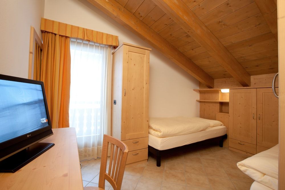Chalet Teola 2