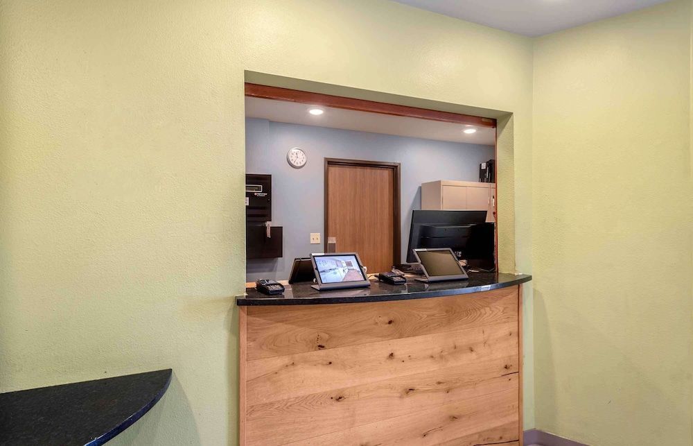 Extended Stay America Select Suites - Colorado Springs - Airport 2