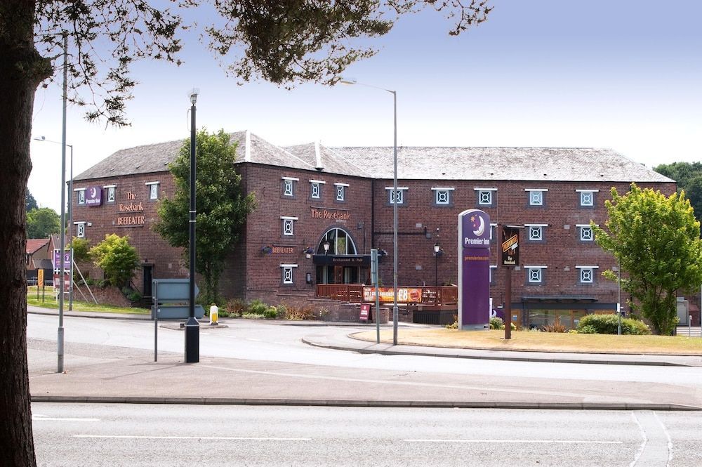 Premier Inn Falkirk Central 1