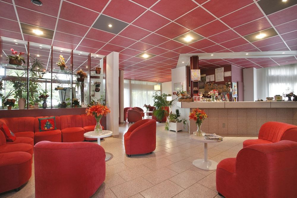 Logis Hotel Arc En Ciel 2