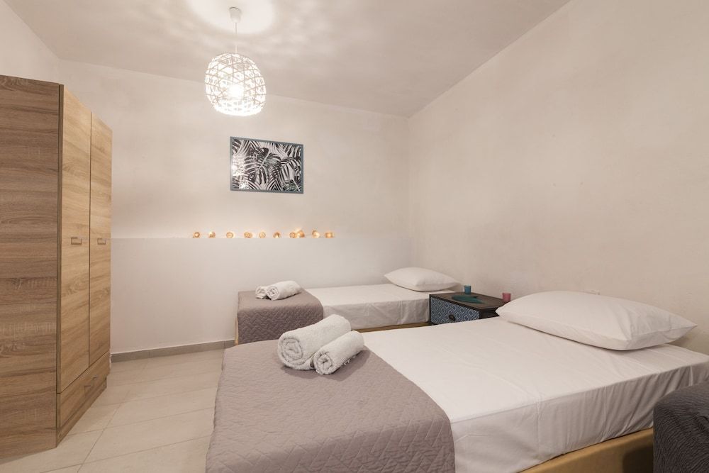 Spianada Studios by Konnect, Old Corfu Town 2