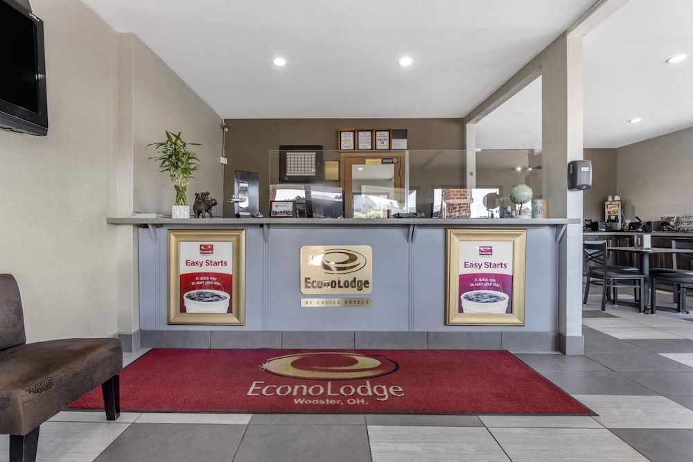 Econo Lodge Wooster 2