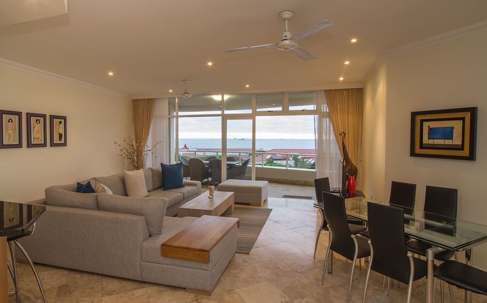 203 Oyster Quays 1