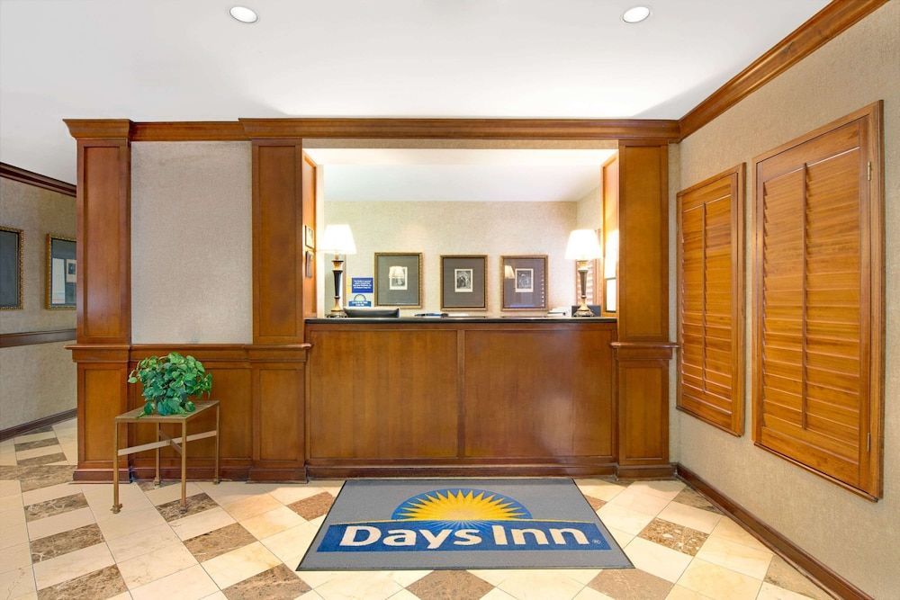 Days Inn by Wyndham St. Louis/Westport MO 2