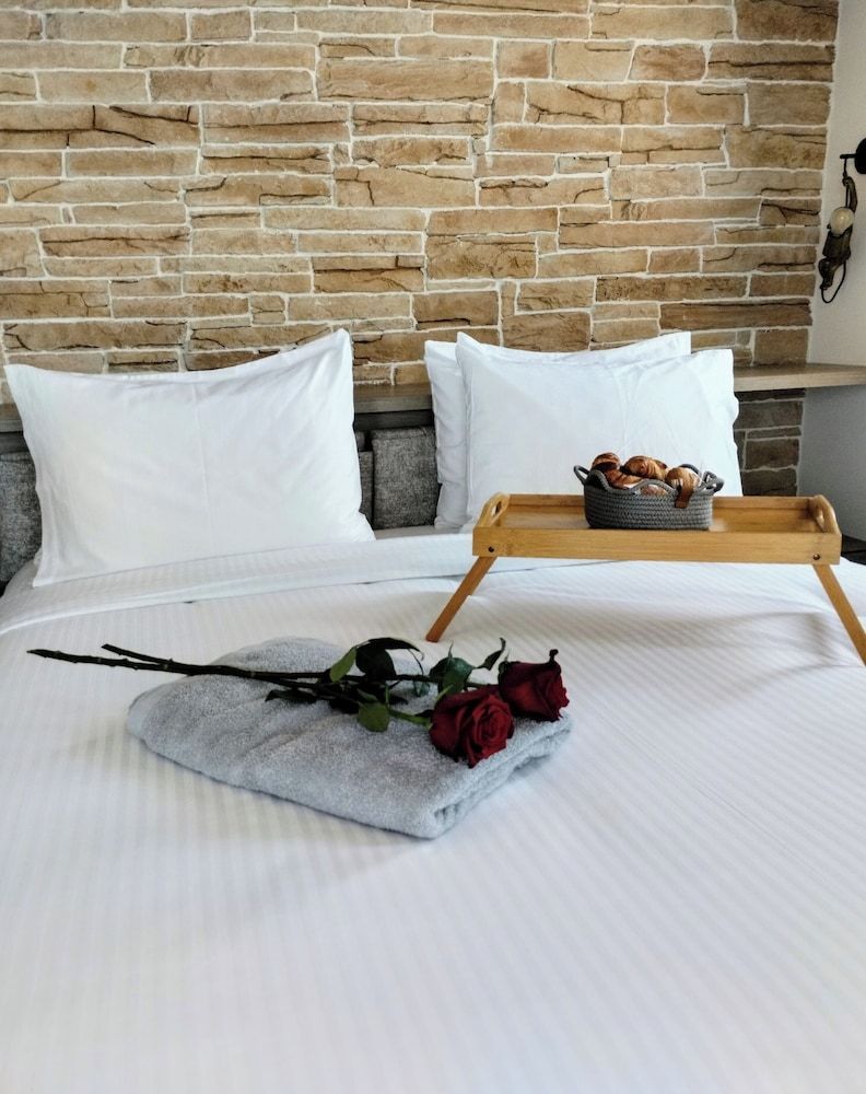 Oinolithos Luxury Villas 2