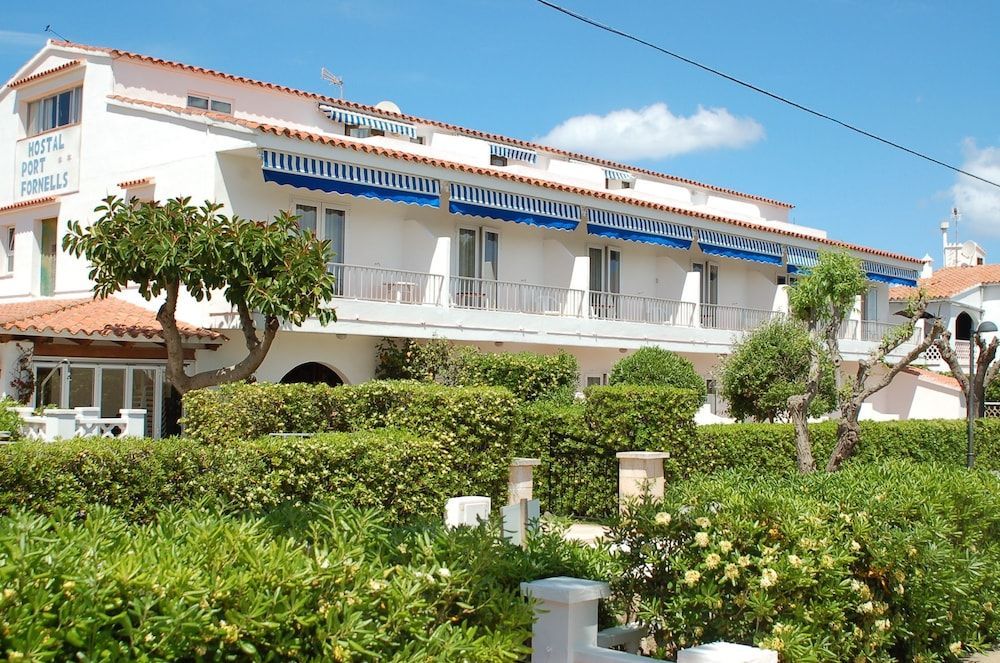 Hostal Port Fornells - Adults Only 1