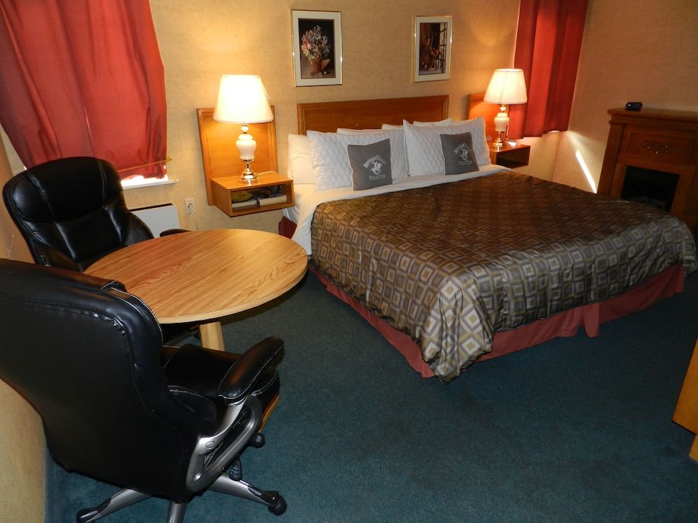 Kings Inn Near the Falls 1