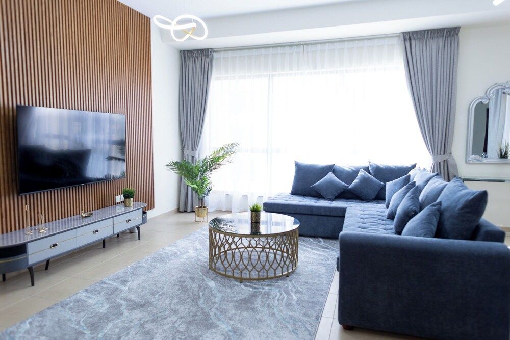 HAPPY SEASON I Amwaj apartment 2