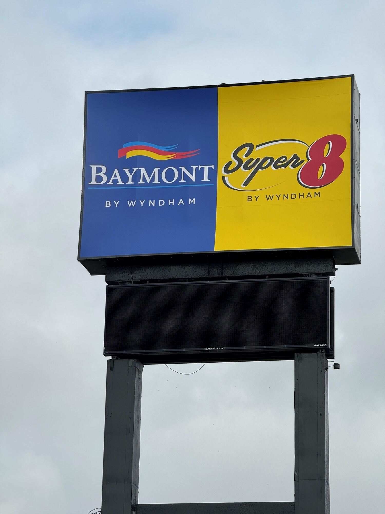 Super 8 By Wyndham Corpus Christi Airport 2