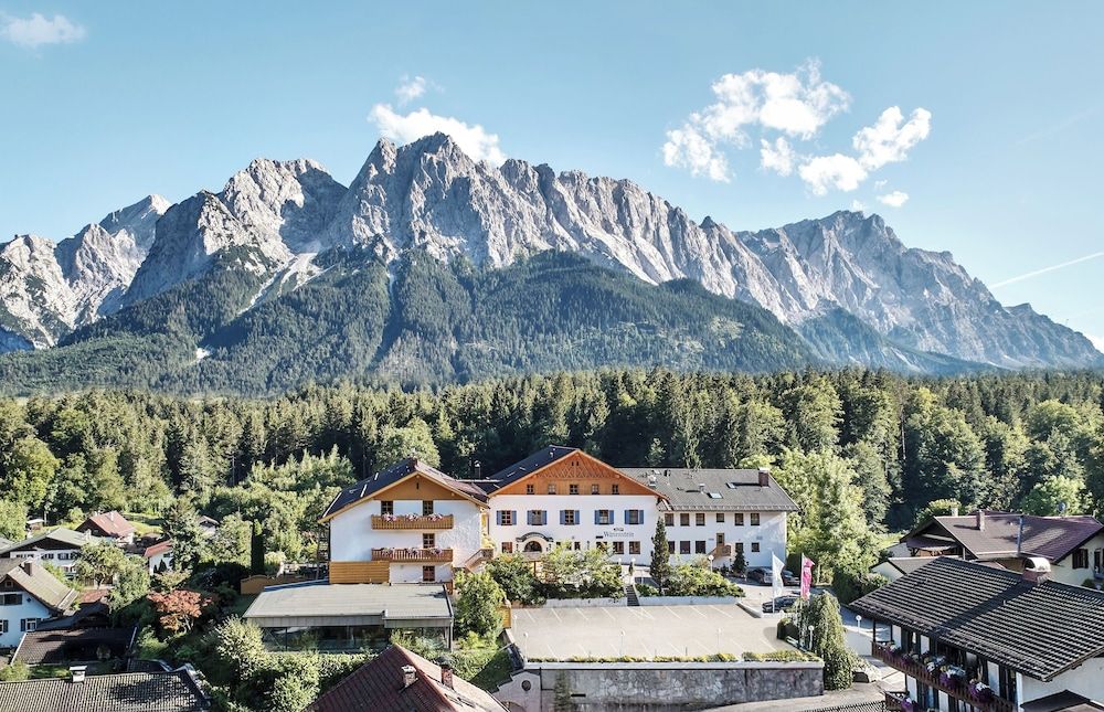 Romantik Alpenhotel Waxenstein 1